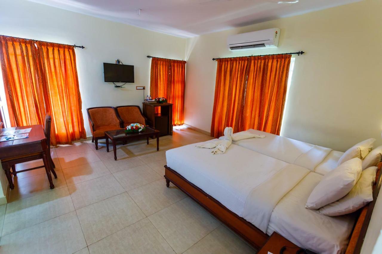 Kappad Beach Resort Chemancheri Kültér fotó